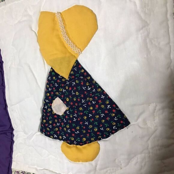 Vtg Sunbonnet Handmade Small Quilt - Picture 3 of 6